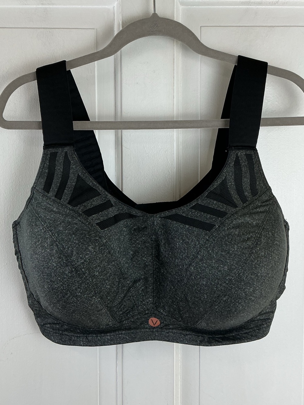 LIVI Lane Bryant Women's Max Support Underwire Sports Bra size 40G